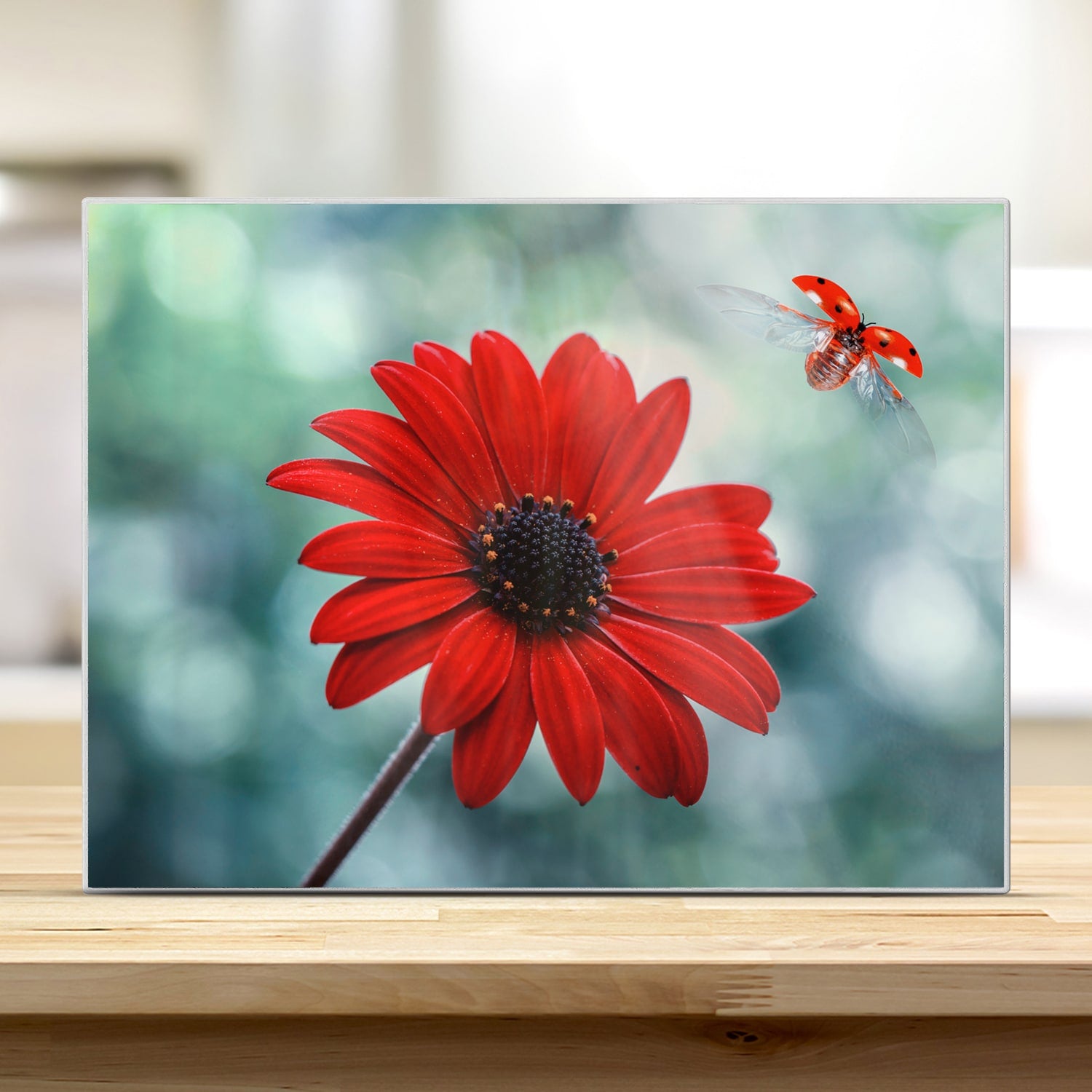 Schneidebrett - Rote Blume und Marienkäfer