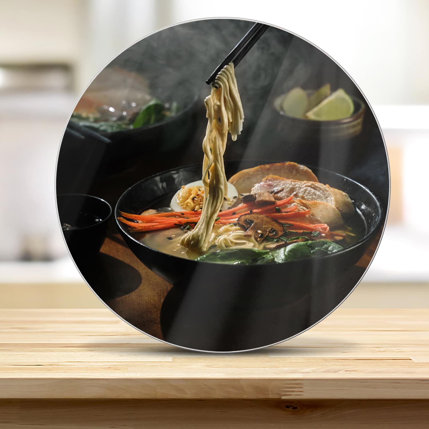 Schneidebrett Rund - Frische Ramen-Nudeln