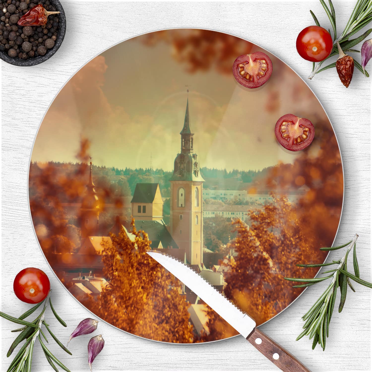Schneidebrett Rund - Kirche im Herbst