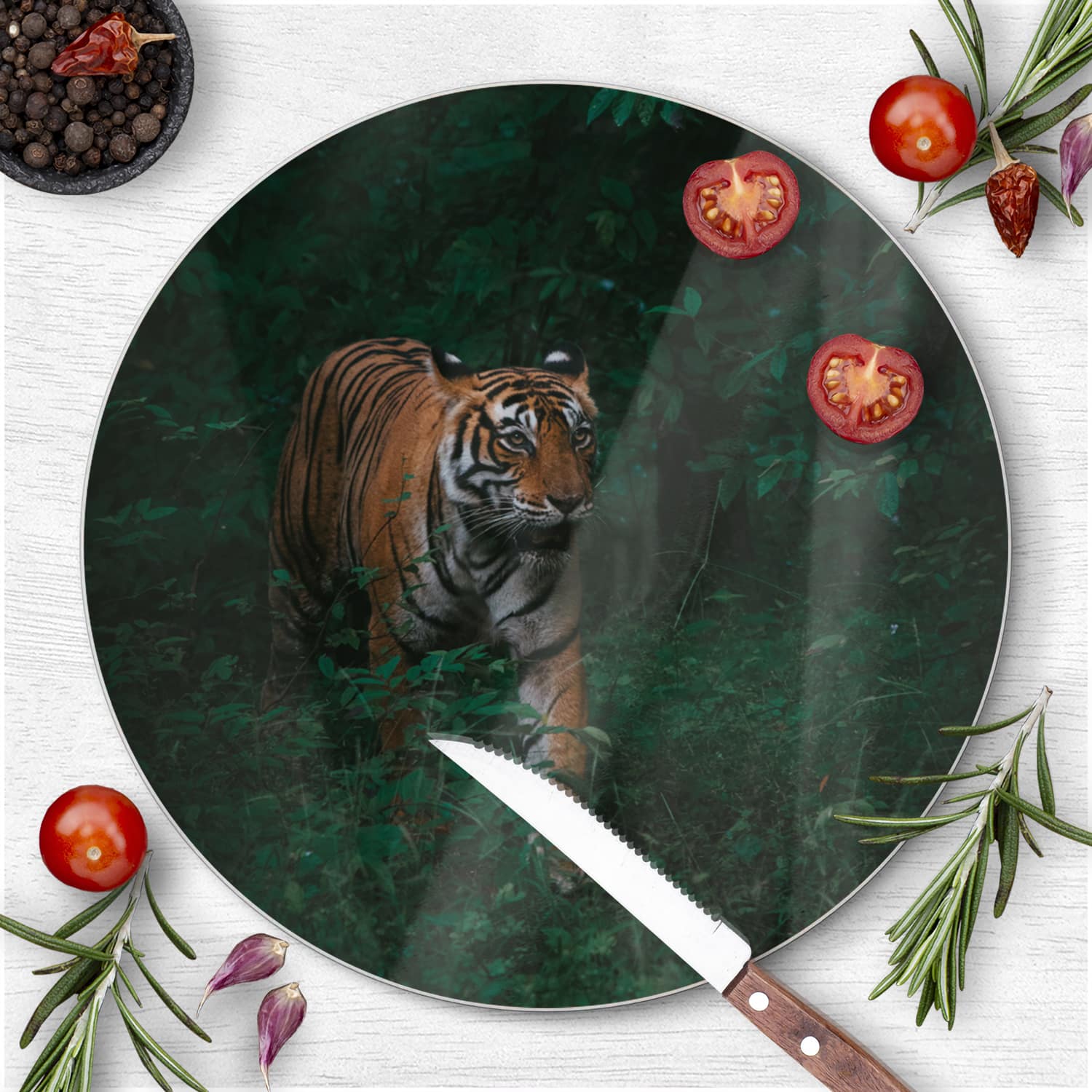 Schneidebrett Rund - Bengalischer Tiger im Wald
