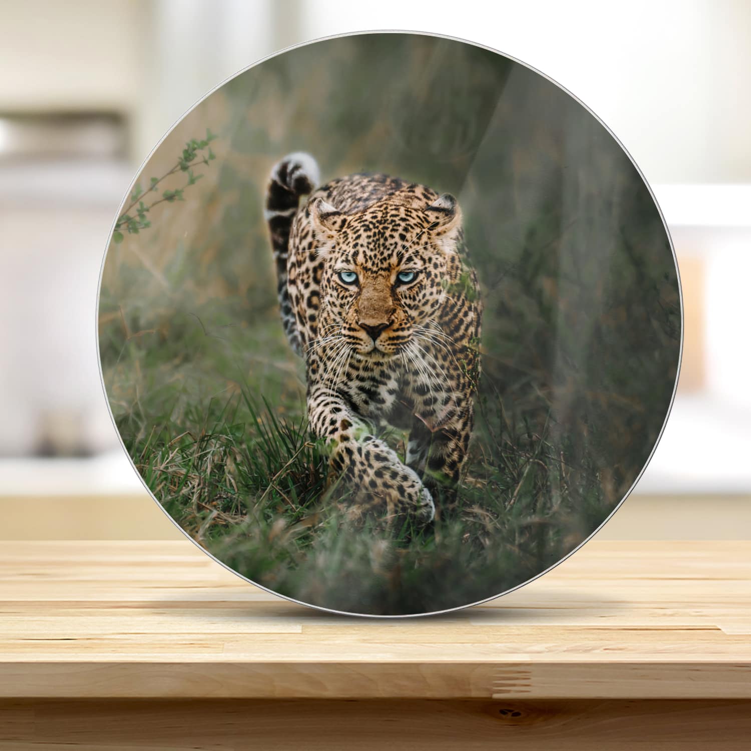 Schneidebrett Rund - Leopard im Gras