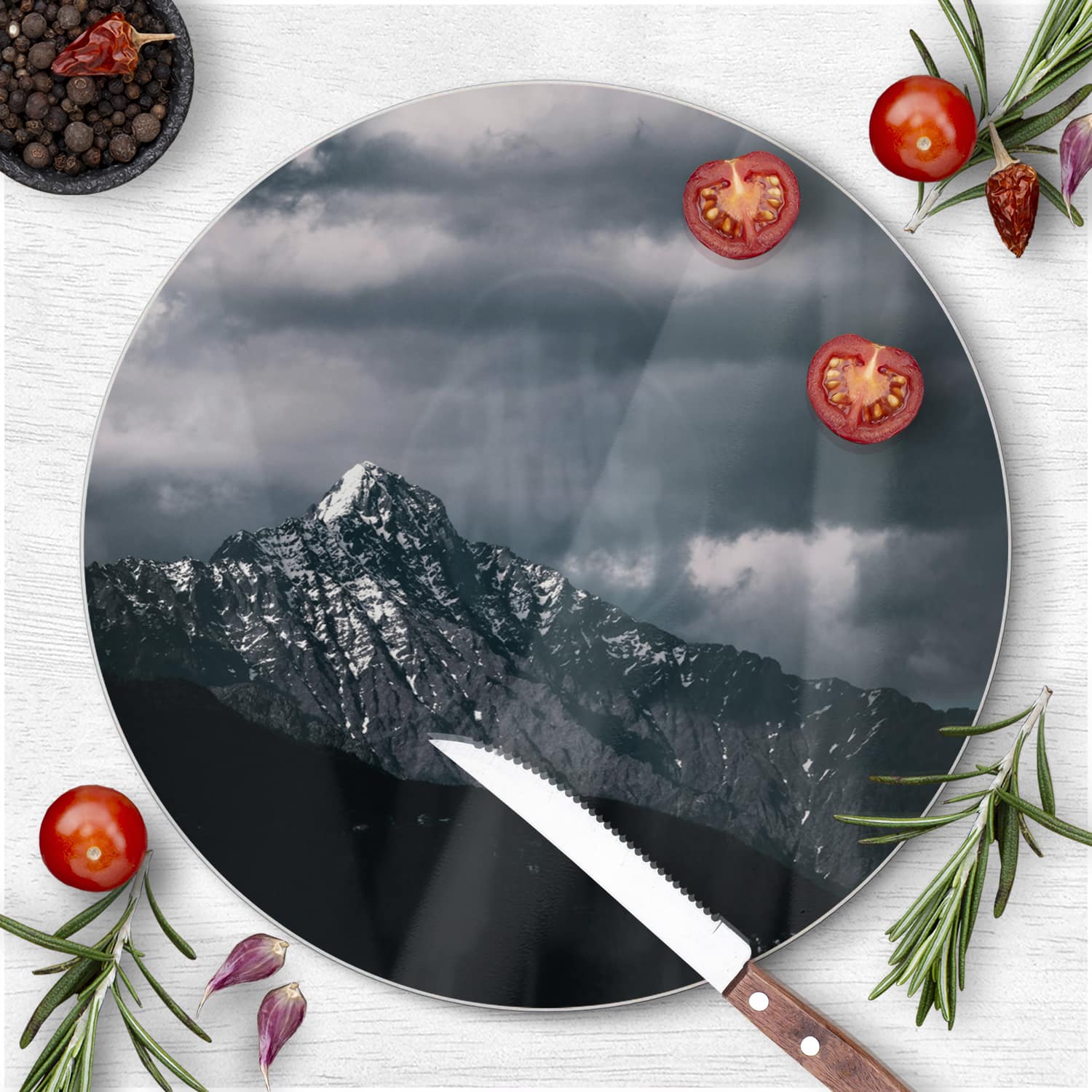 Schneidebrett Rund - Dunkle Berggipfel