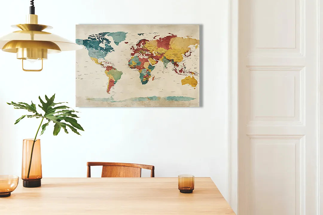 Kurkborden op canvas met vintage kleurrijke wereldkaart – formaat 100 × 70 cm
