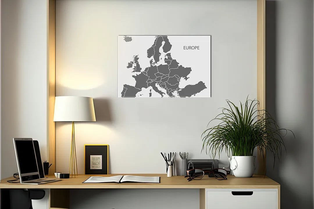 Kork-Pinnwände auf Leinwand mit graue weltkarte mit europa – Format 140 × 100 cm