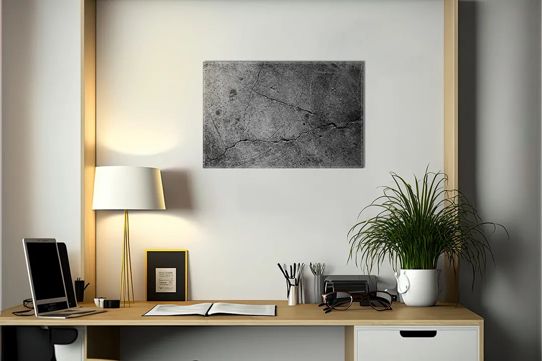 Kork-Pinnwände auf Leinwand mit dunkle rissige betonwand – Format 140 × 100 cm