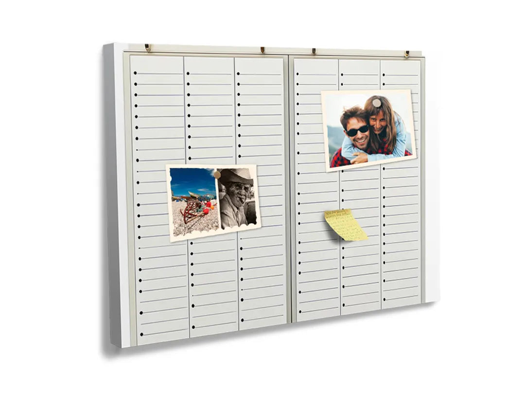 Kurkborden op canvas met strakke jaarplanner in zwart-wit – formaat 60 × 40 cm