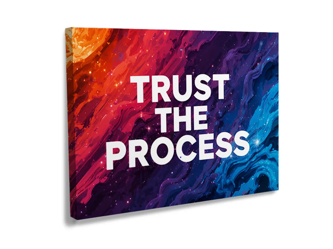 Kurkborden op canvas met trust the process kleurrijke quote – formaat 120 × 80 cm