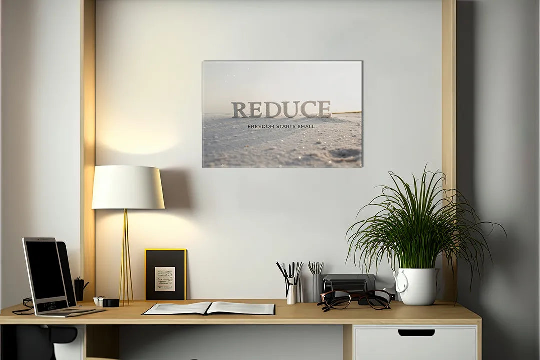 Kurkborden op canvas met reduce quote op rustig strand – formaat 140 × 100 cm