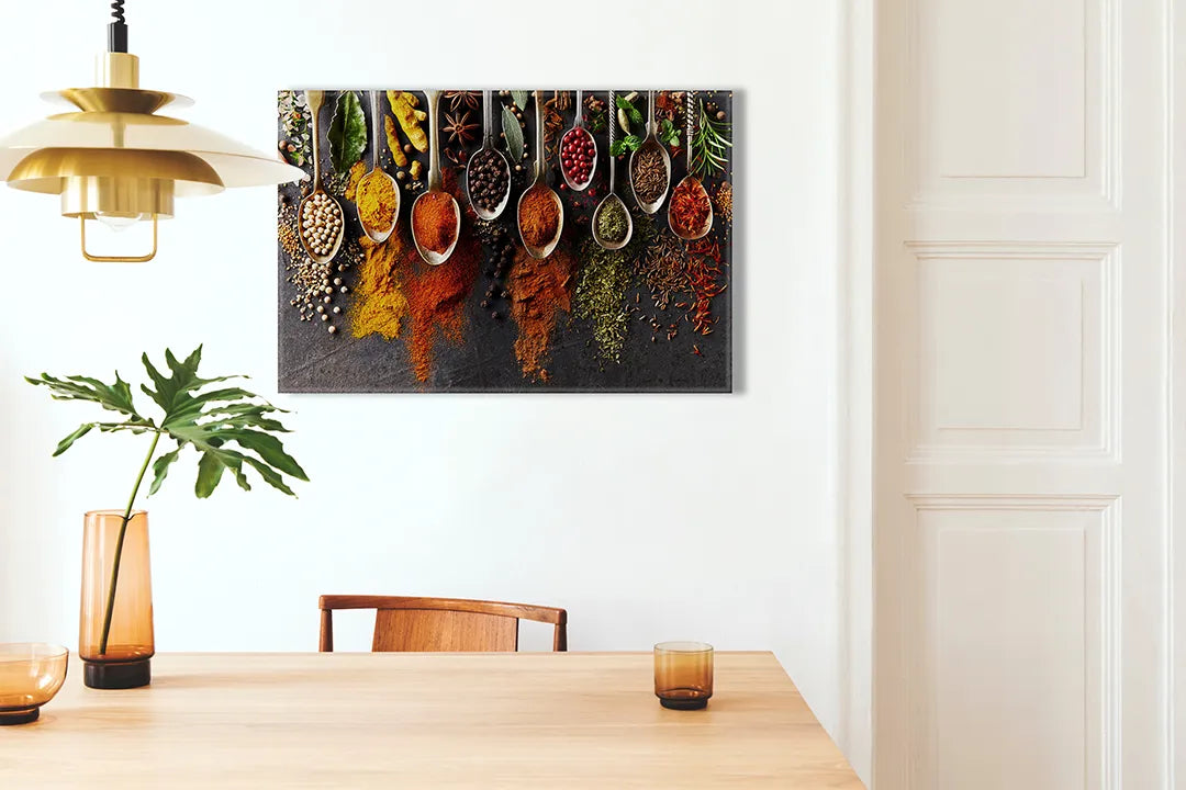 Kork-Pinnwände auf Leinwand mit kräuter und gewürze in holzlöffeln – Format 100 × 70 cm