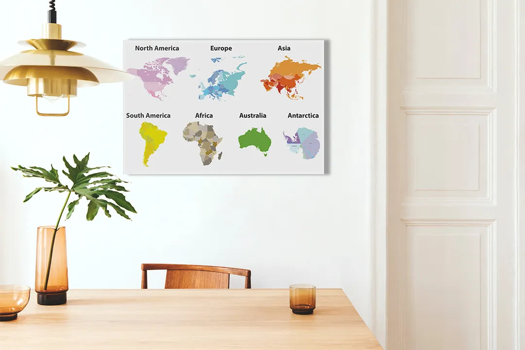 Kork-Pinnwände auf Leinwand mit bunte kontinentkarte – Format 100 × 70 cm