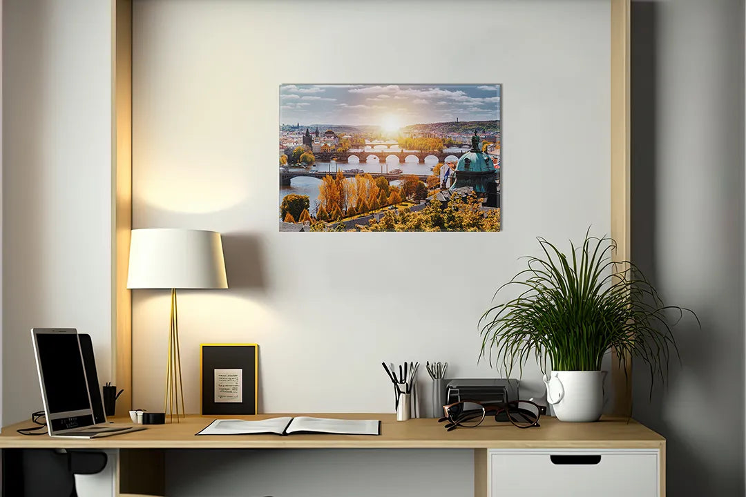 Kork-Pinnwände auf Leinwand mit panorama von prag bei sonnenuntergang – Format 140 × 100 cm