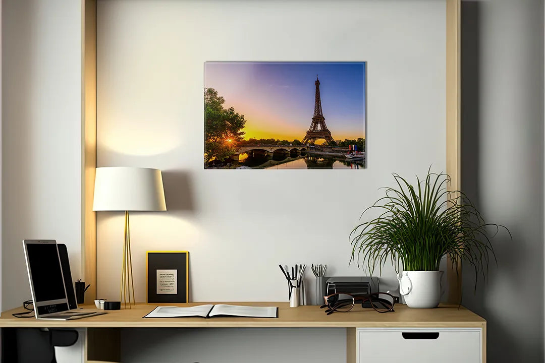Kurkborden op canvas met eiffeltoren bij zonsondergang – formaat 140 × 100 cm