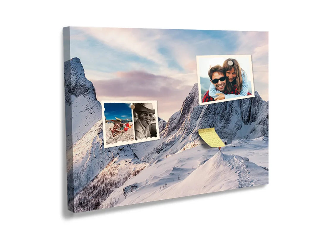 Kurkborden op canvas met besneeuwde bergtoppen – formaat 60 × 40 cm