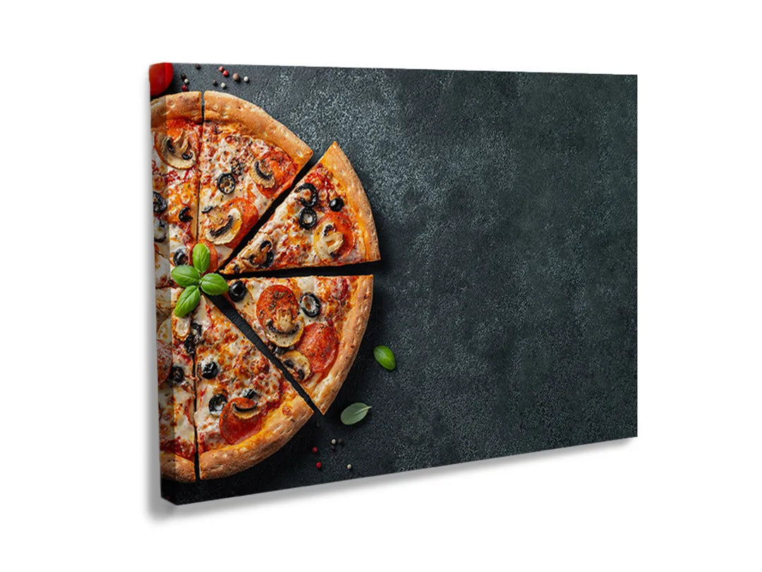 Kurkborden op canvas met pizza op een donkere achtergrond – formaat 120 × 80 cm