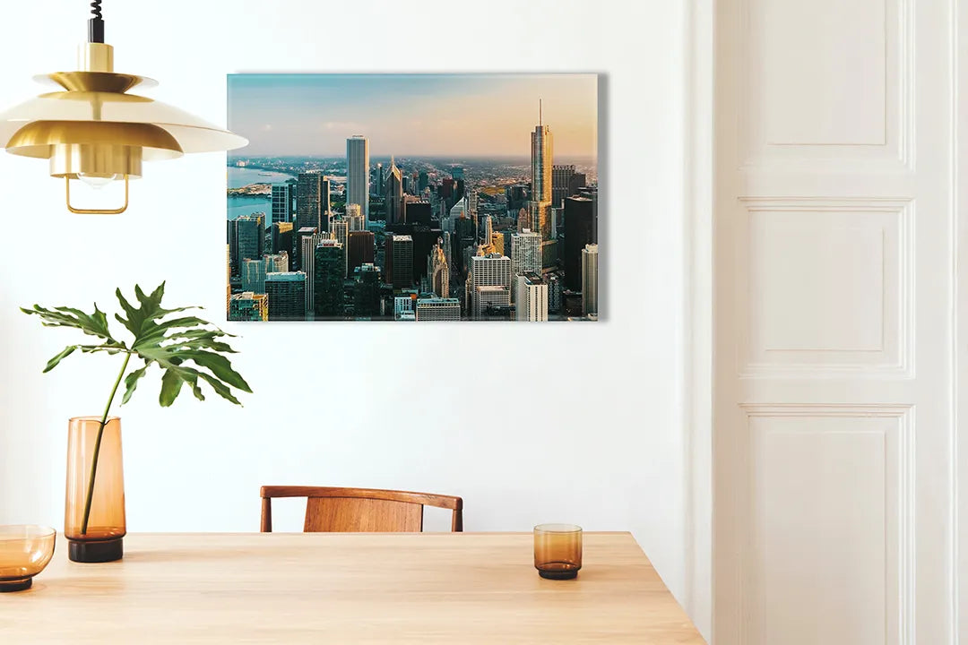 Kurkborden op canvas met moderne skyline in ochtendlicht – formaat 100 × 70 cm