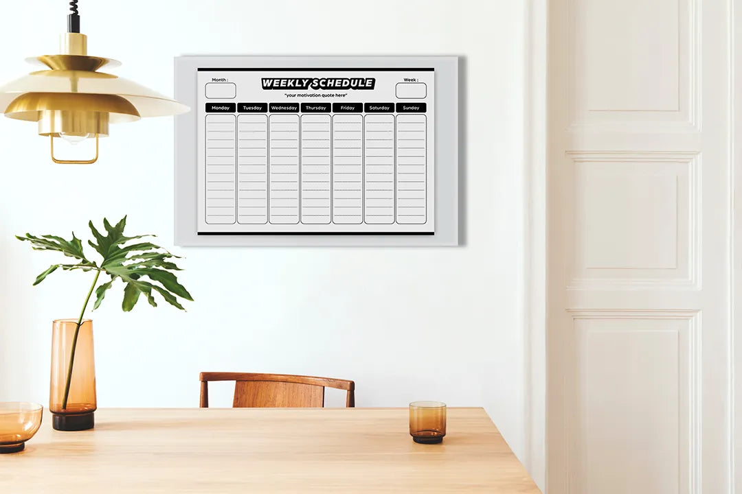 Kurkborden op canvas met zwart-witte weekschema planner – formaat 100 × 70 cm