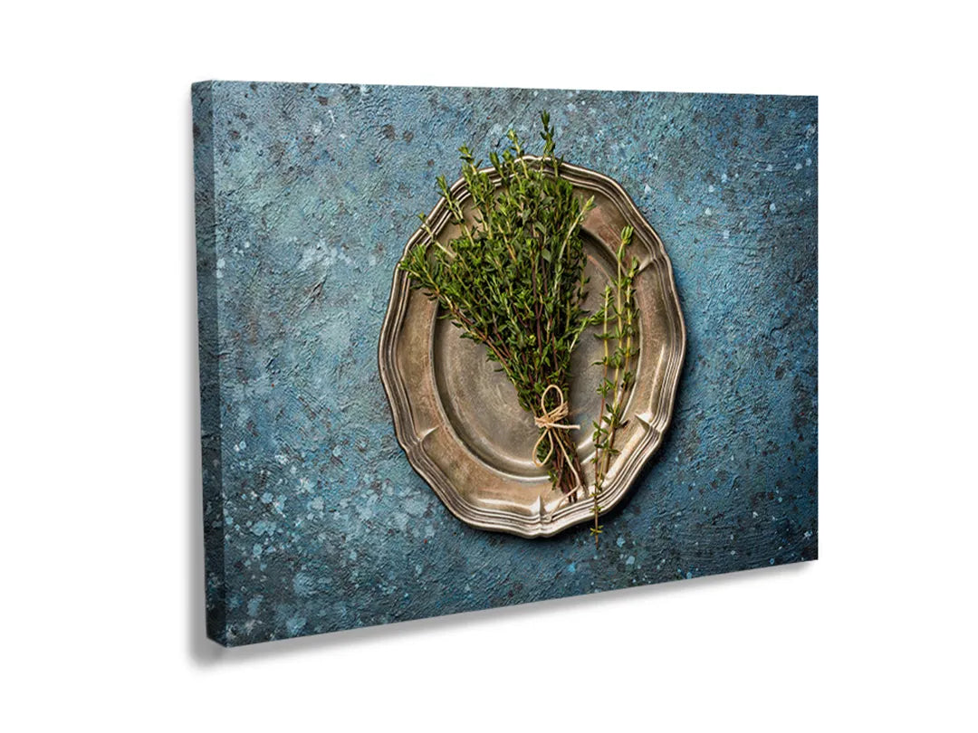 Kurkborden op canvas met miniatuur eiland in een glazen schaal – formaat 120 × 80 cm