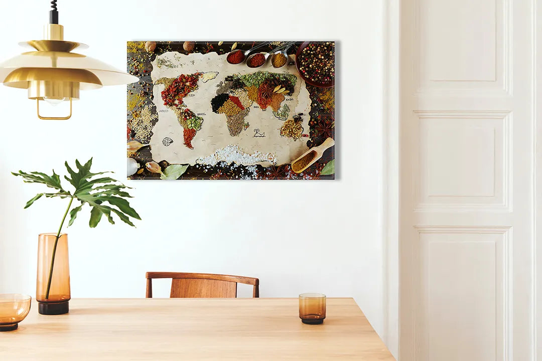 Kurkborden op canvas met wereldkaart van kruiden en specerijen – formaat 100 × 70 cm