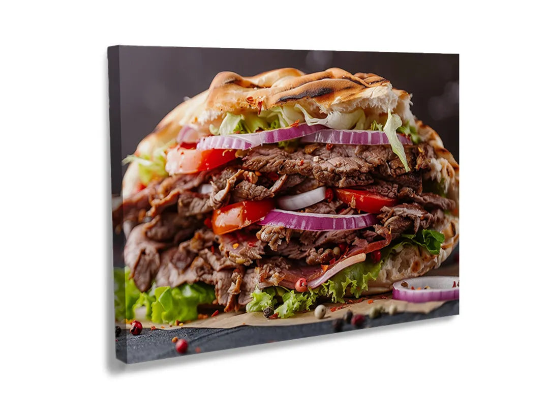 Kurkborden op canvas met rijk belegde hamburger – formaat 120 × 80 cm