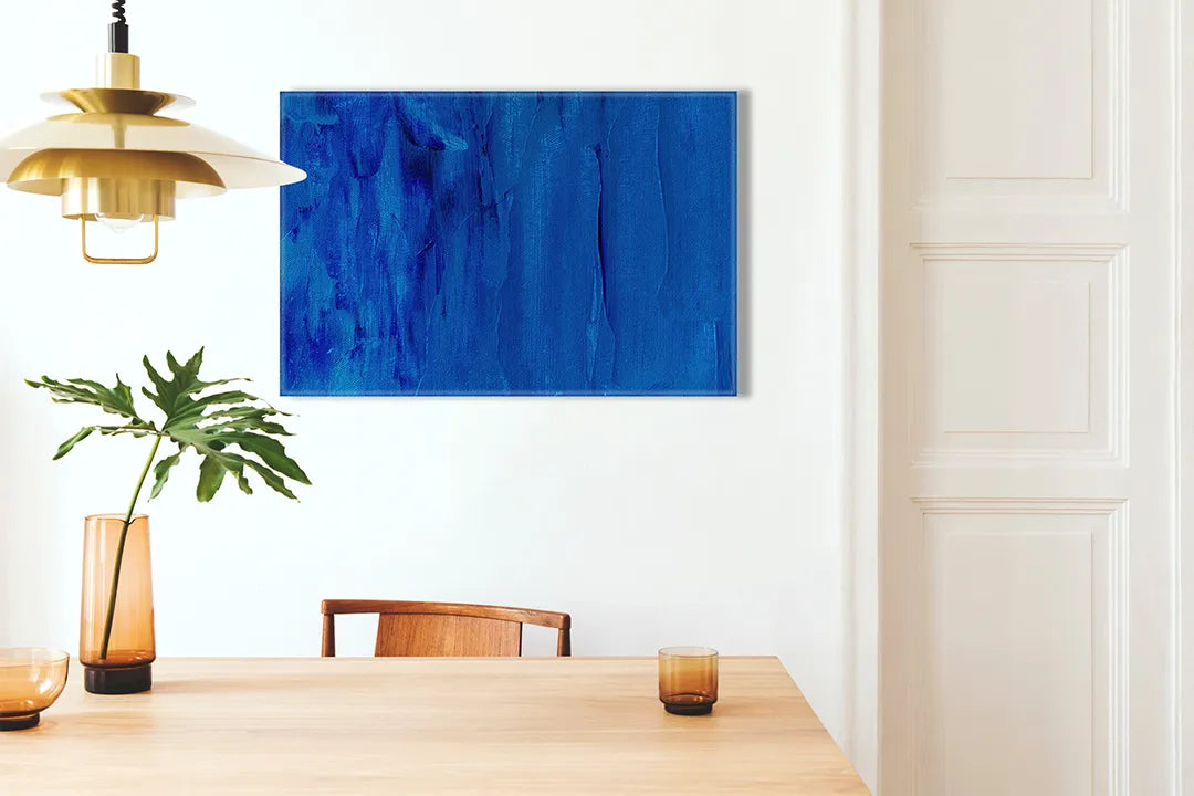 Kork-Pinnwände auf Leinwand mit tiefblaues abstraktes gemälde – Format 100 × 70 cm