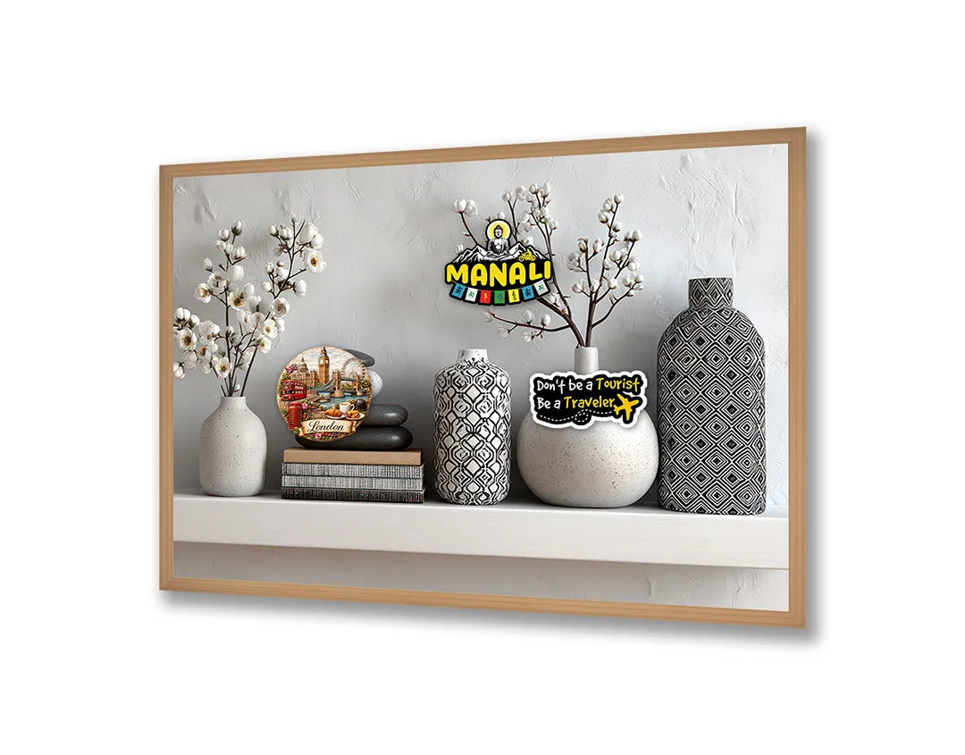 Metall Magnetboard mit hochwertigem Vasen mit planten auf Regal Interieur Design