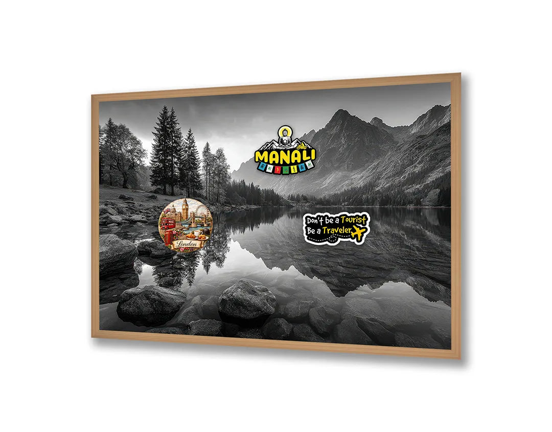 Metall Magnetboard mit hochwertigem Bergsee Spiegelung schwarz weiß Design