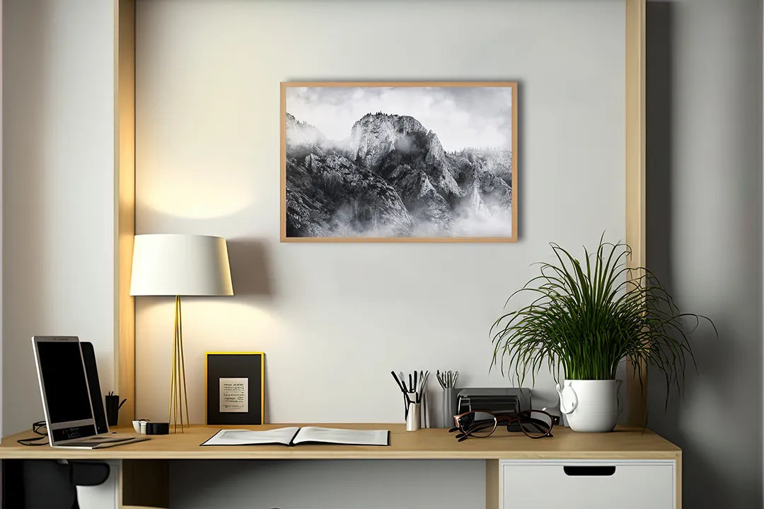 Metall Magnetboard mit hochwertigem Mistige Bergtoppen Design