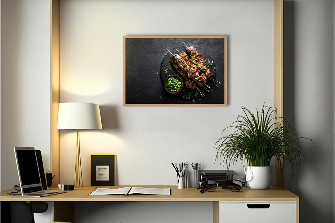 Metall Magnetboard mit hochwertigem Vleesspiezen Auf Dunkel Leisteen Design