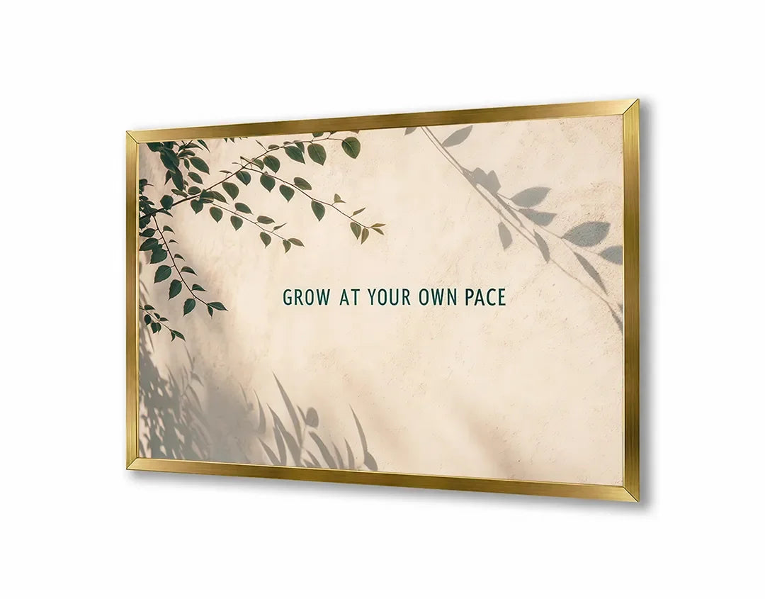 Metall Magnetboard mit hochwertigem Grow at your own pace Zitat Design