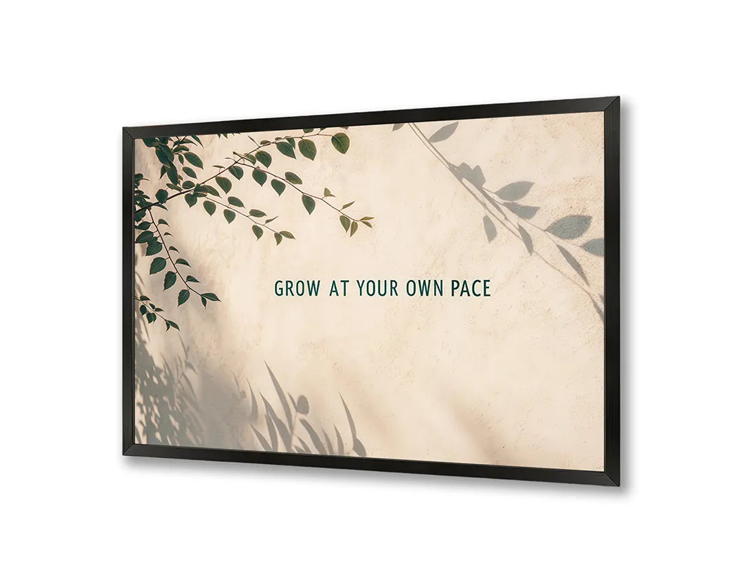Metall Magnetboard mit hochwertigem Grow at your own pace Zitat Design