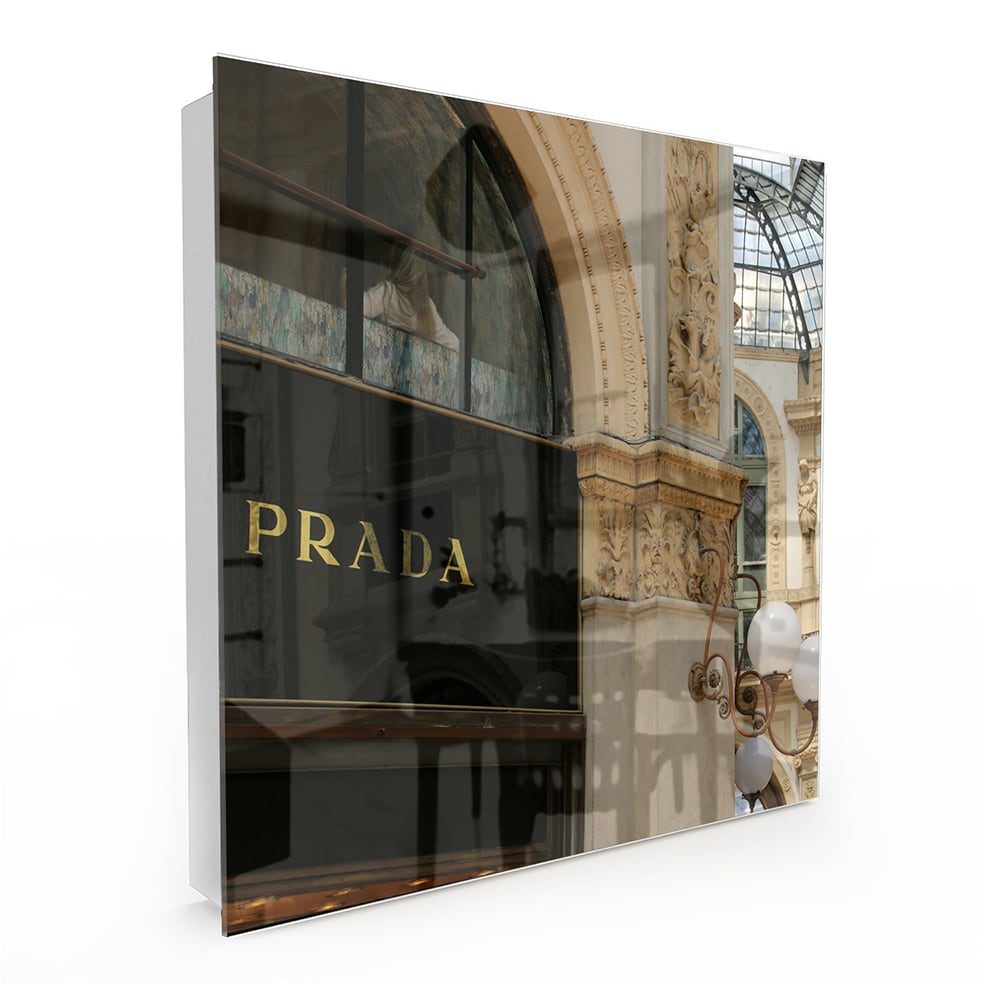 Schlüsselkast Prada-Geschäft
