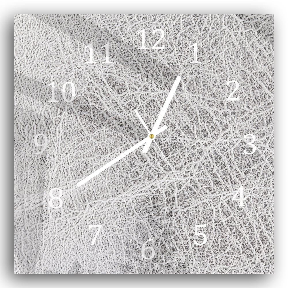 Wanduhr 30x30 - Silbernes Leder Nahaufnahme