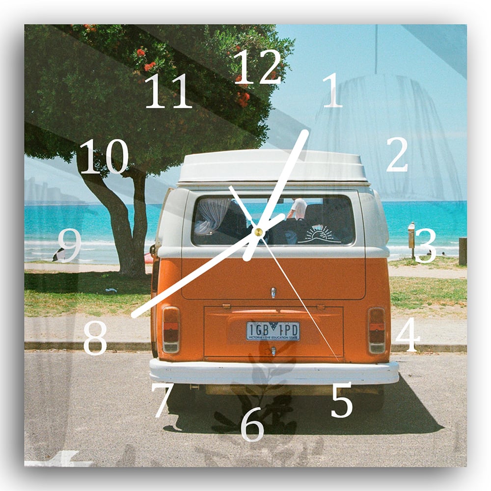 Wanduhr 30x30 - Wohnmobil am Strand