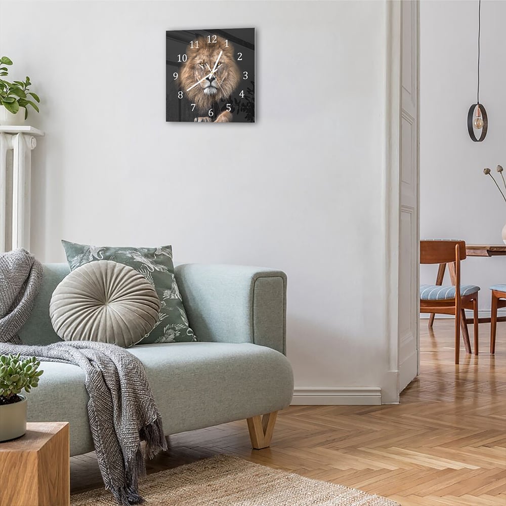 Wanduhr 30x30 - Löwe im Dunkeln