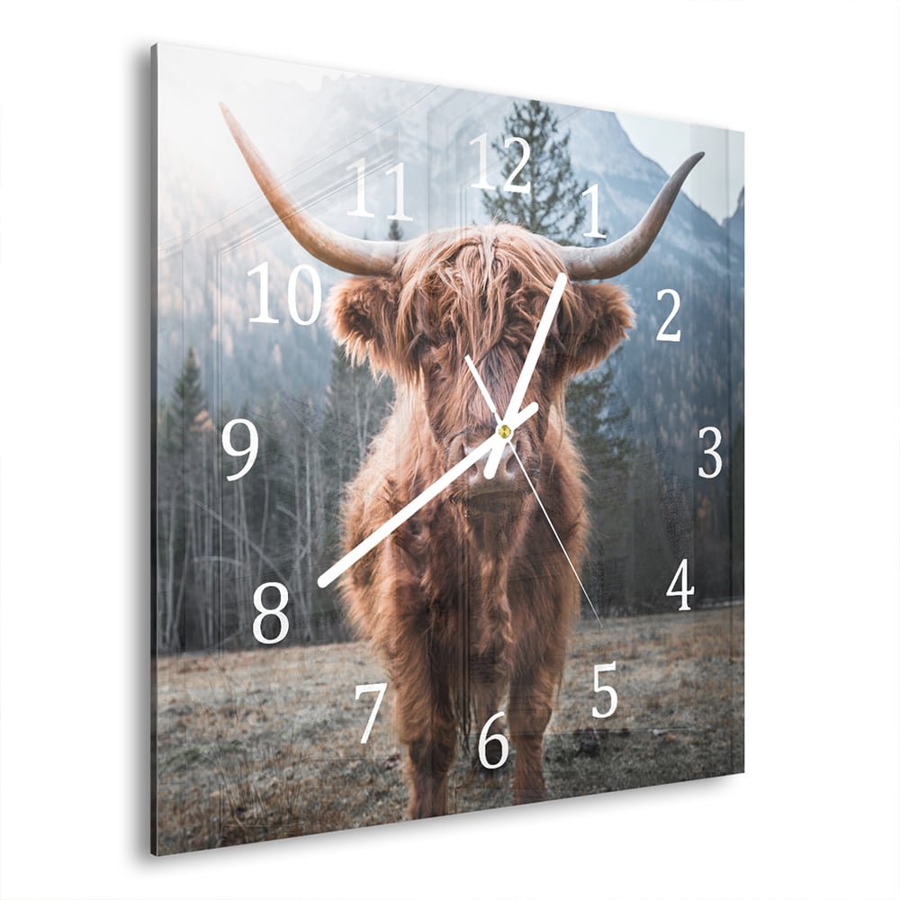 Wanduhr 30x30 - Schottisches Hochlandrind in den Dolomiten
