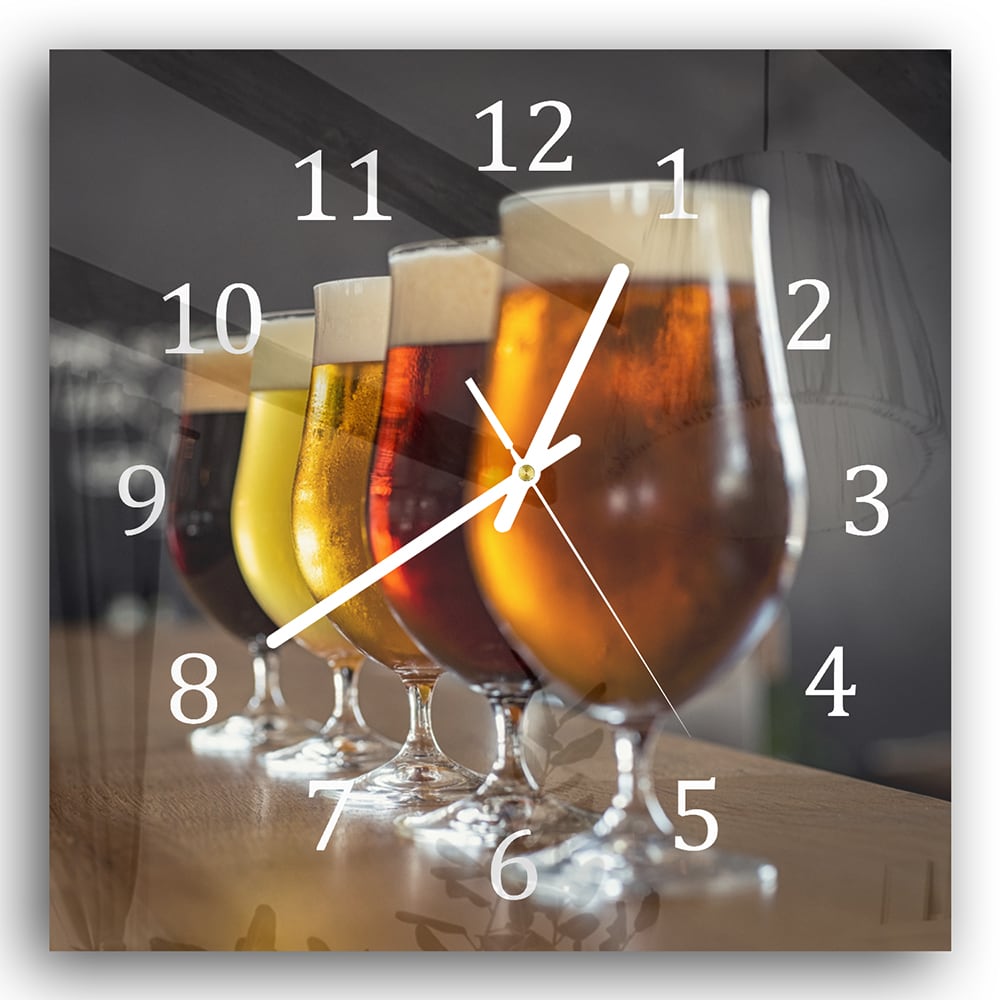 Wanduhr 30x30 - Verschiedene Biere