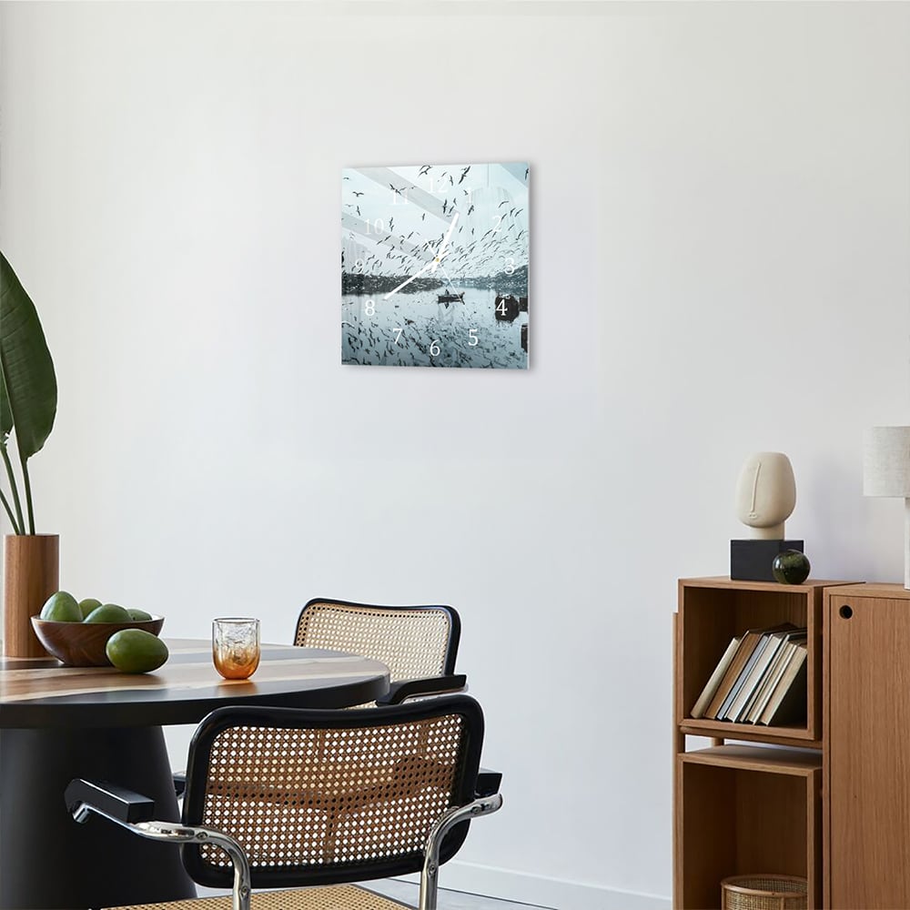 Wanduhr 30x30 - Vogel fliegt über Wasser