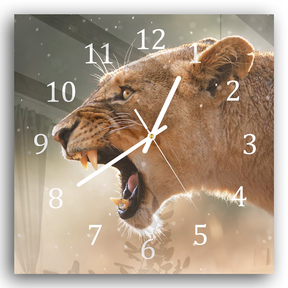 Wanduhr 30x30 - Wilde Löwin