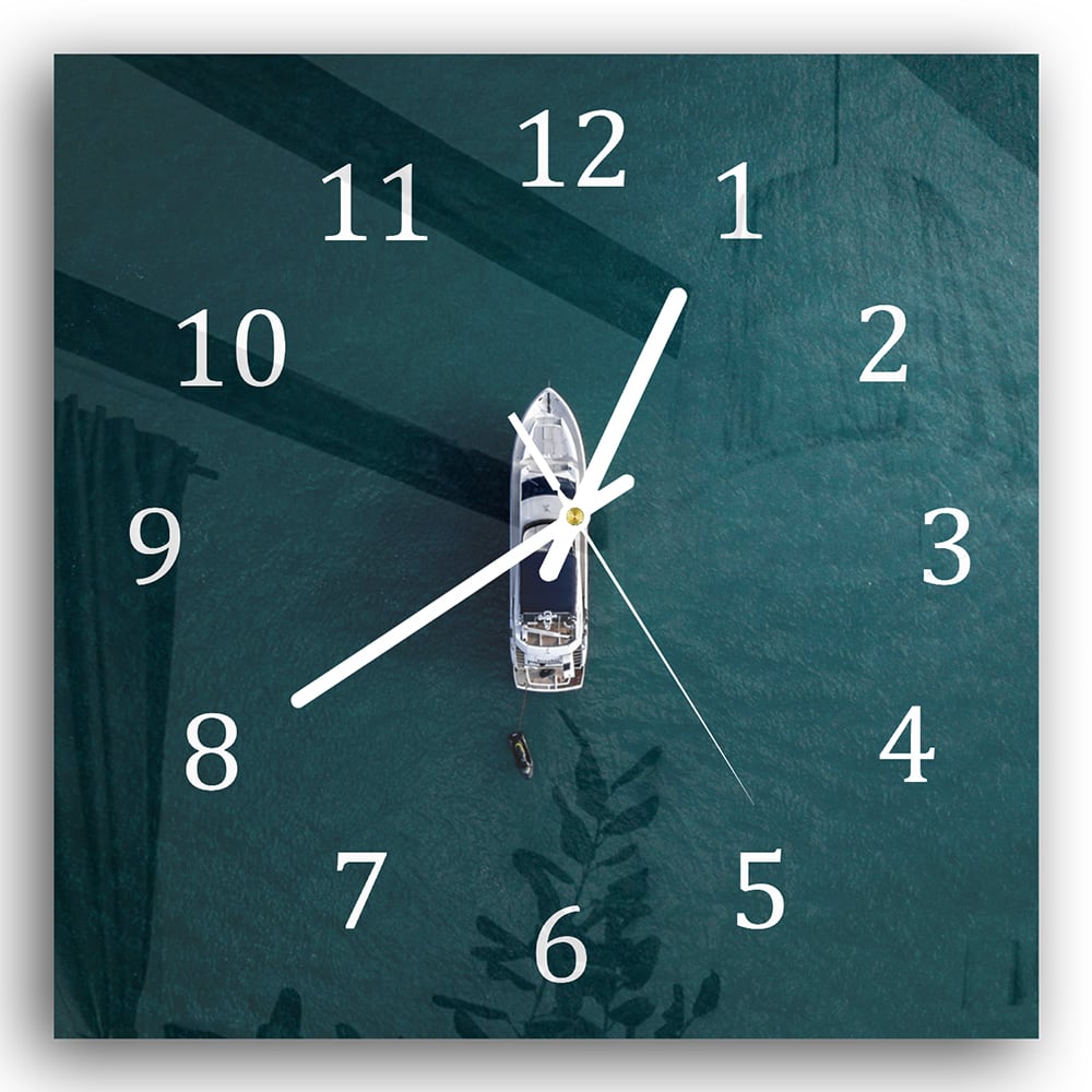 Wanduhr 30x30 - Jacht im Ozean