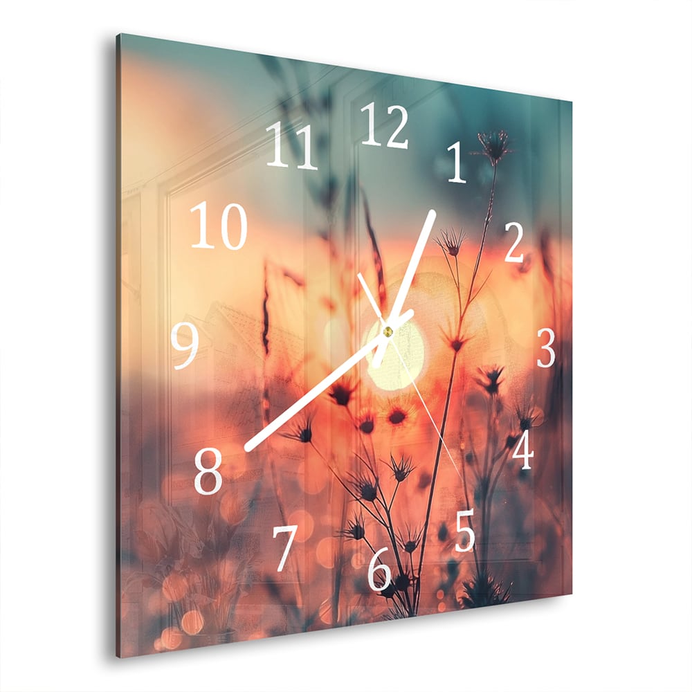 Wanduhr 30x30 - Sonnenaufgang über dem Blumenfeld