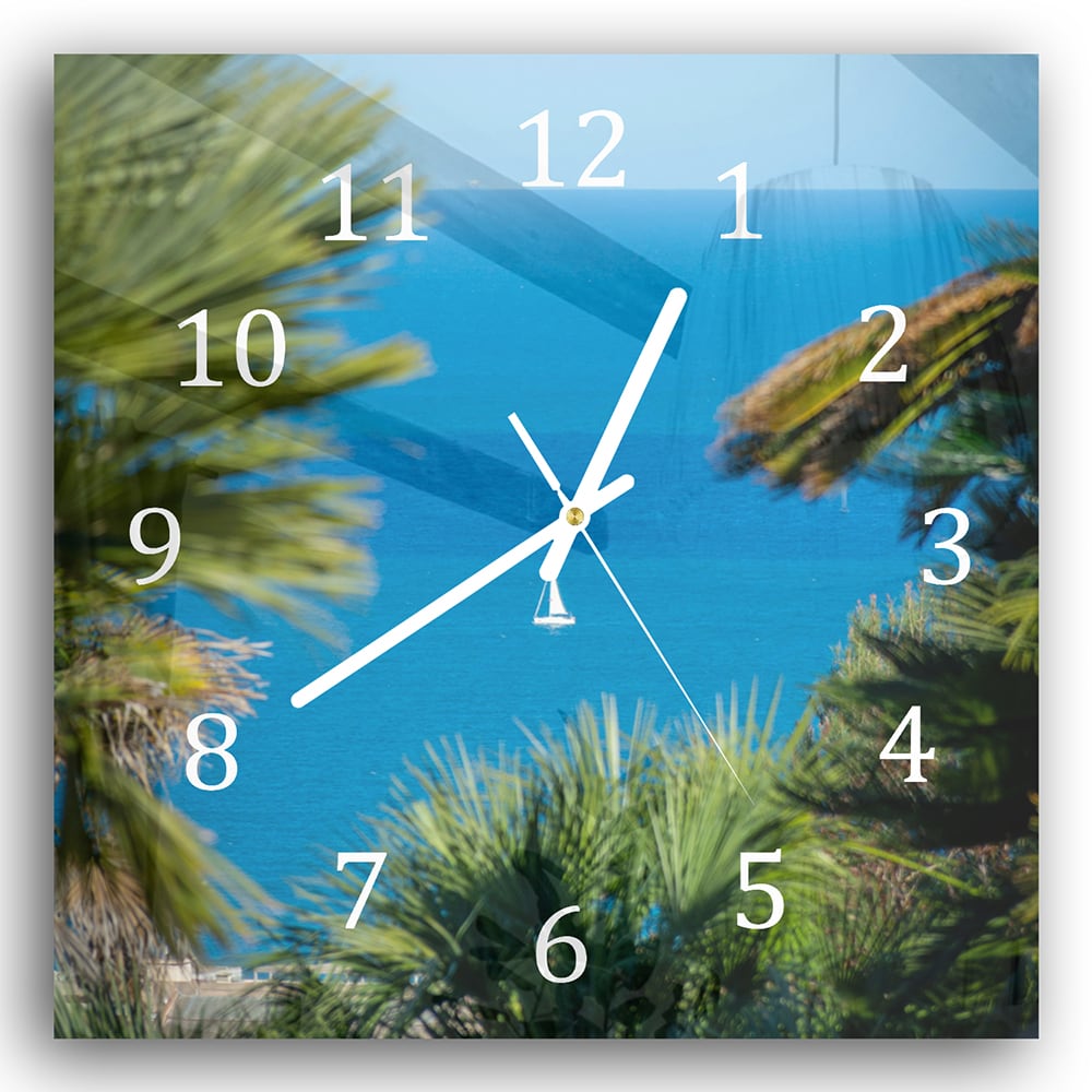 Wanduhr 30x30 - Segelboot auf dem Meer