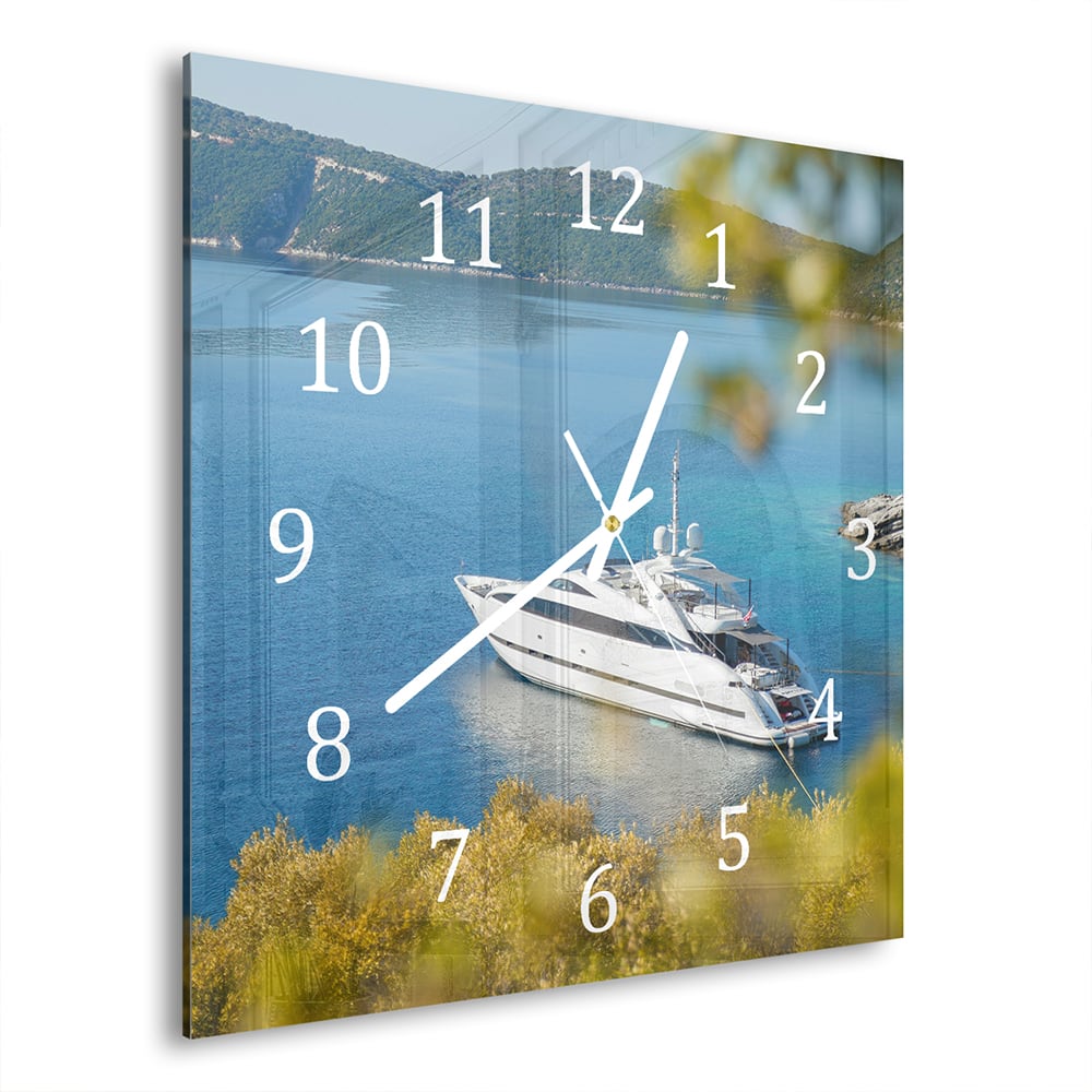 Wanduhr 30x30 - Jacht vor Anker