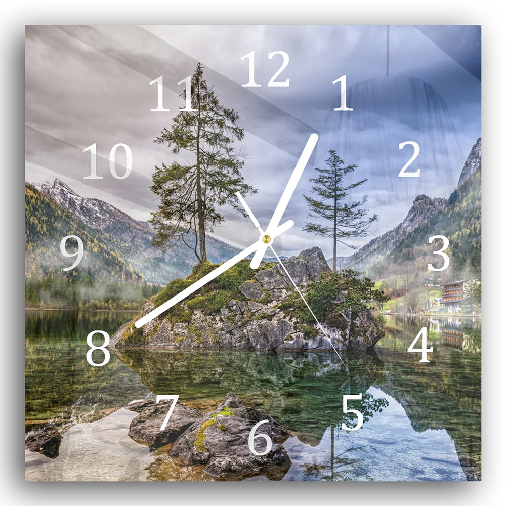 Wanduhr 30x30 - Felsen im klaren See