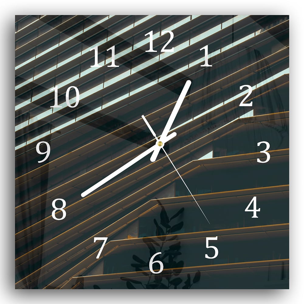 Wanduhr 30x30 - Nahaufnahme eines Gebäudes