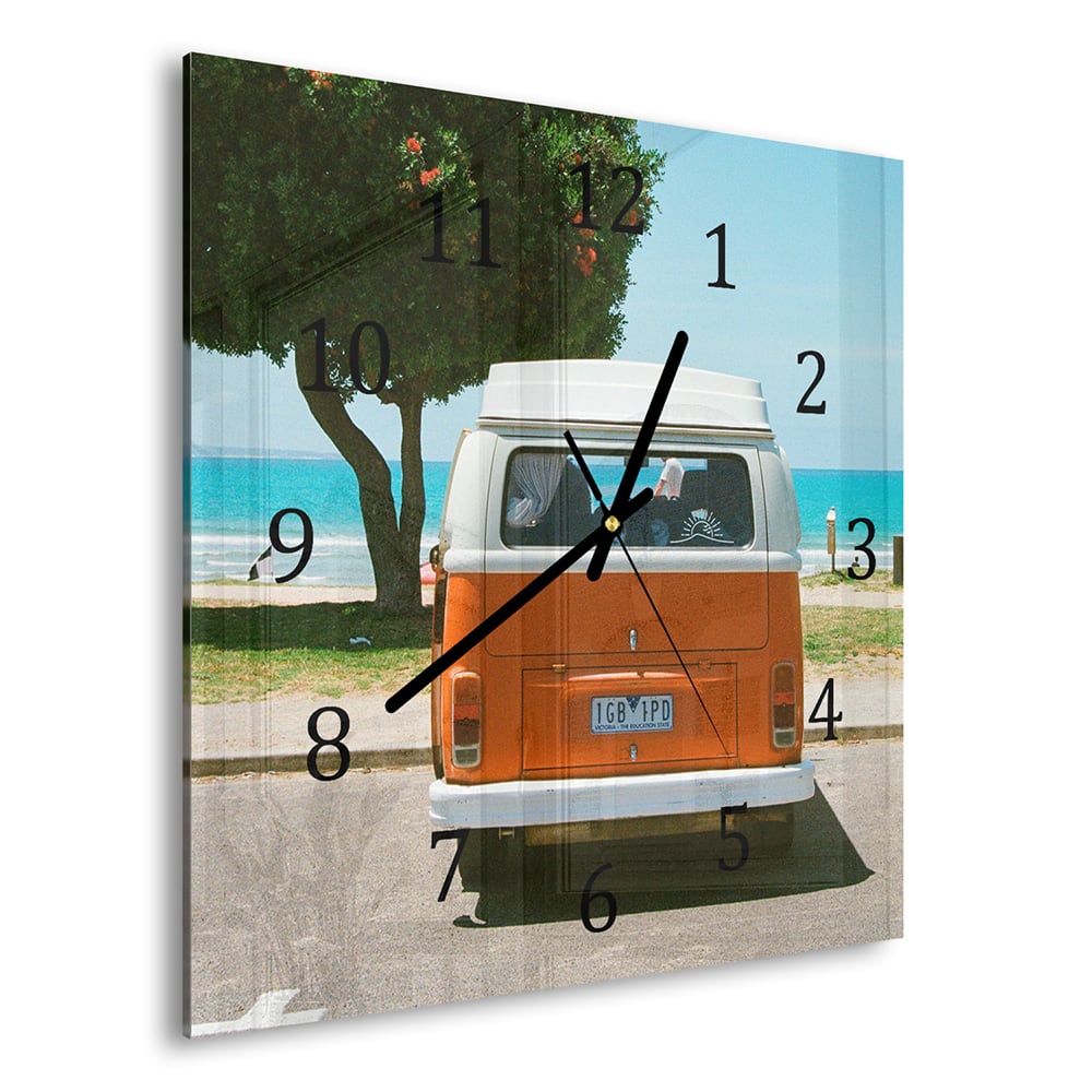 Wanduhr 30x30 - Wohnmobil am Strand