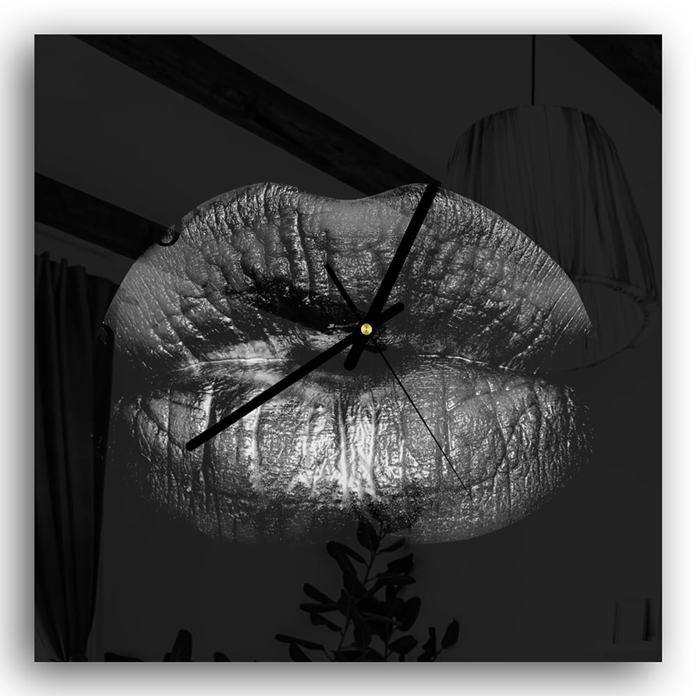Wanduhr 30x30 - Schwarze Lippen