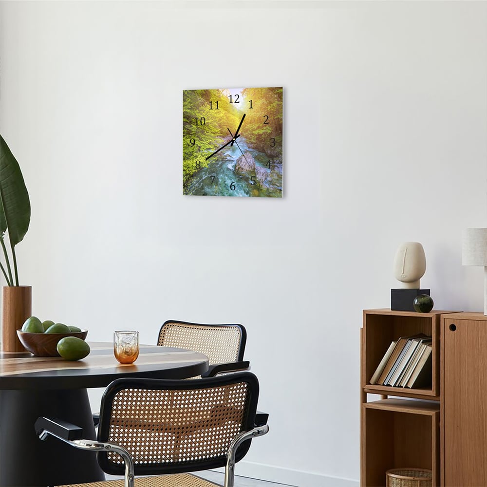 Wanduhr 30x30 - Kristallklares Bergwasser