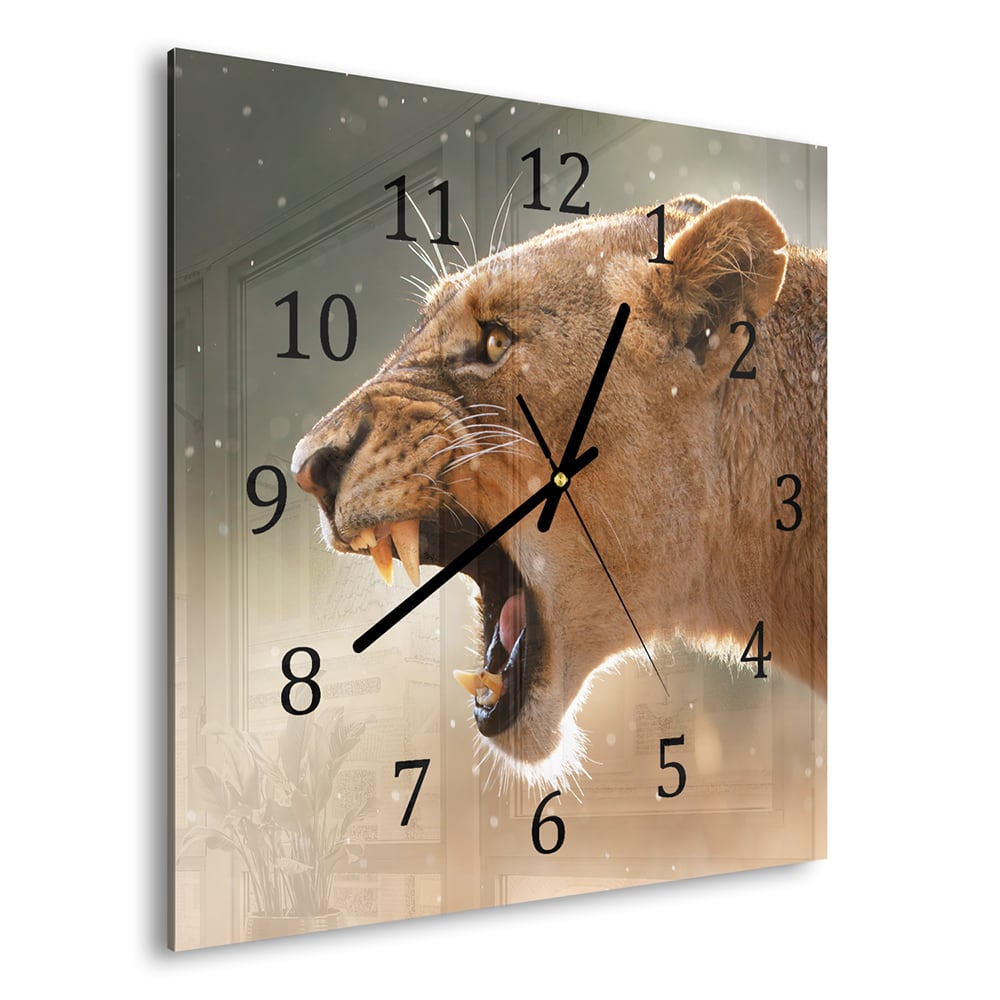 Wanduhr 30x30 - Wilde Löwin