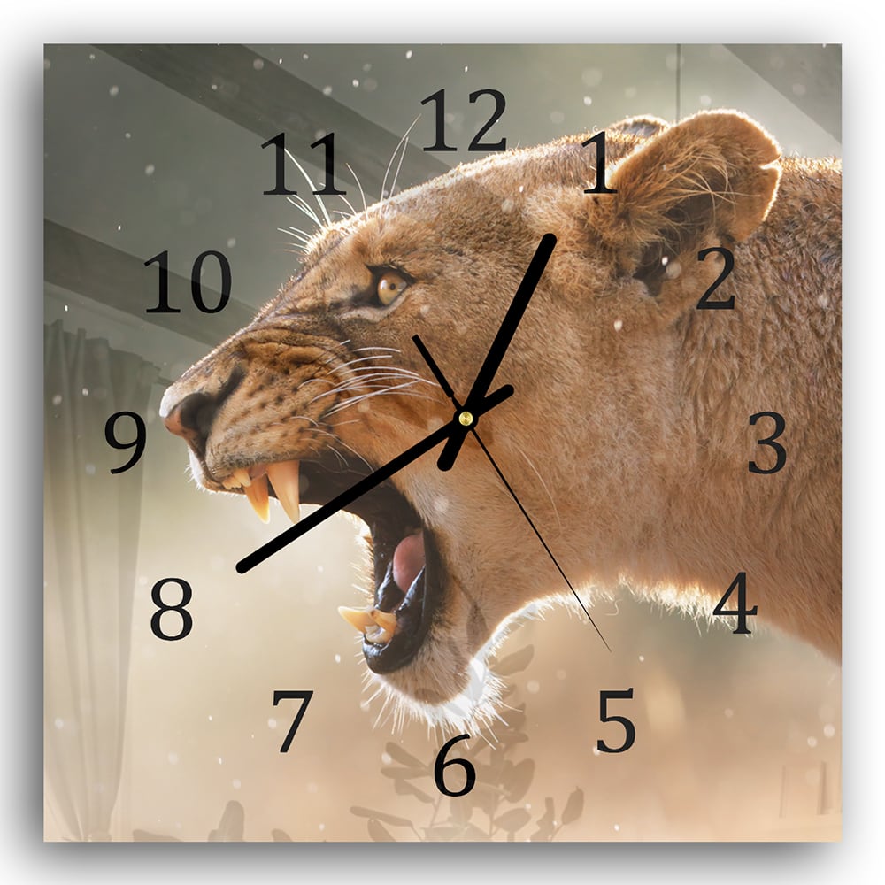 Wanduhr 30x30 - Wilde Löwin