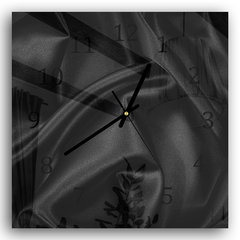 Wanduhr 30x30 - Schwarze Seidensatin-Textur